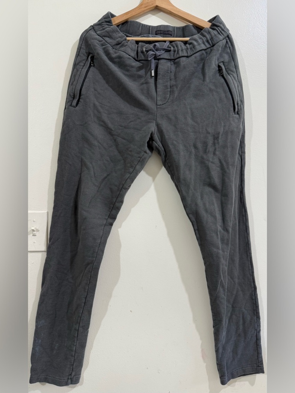 ARI Classic Charcoal Men's Jogger Pants with Drawstring Waist